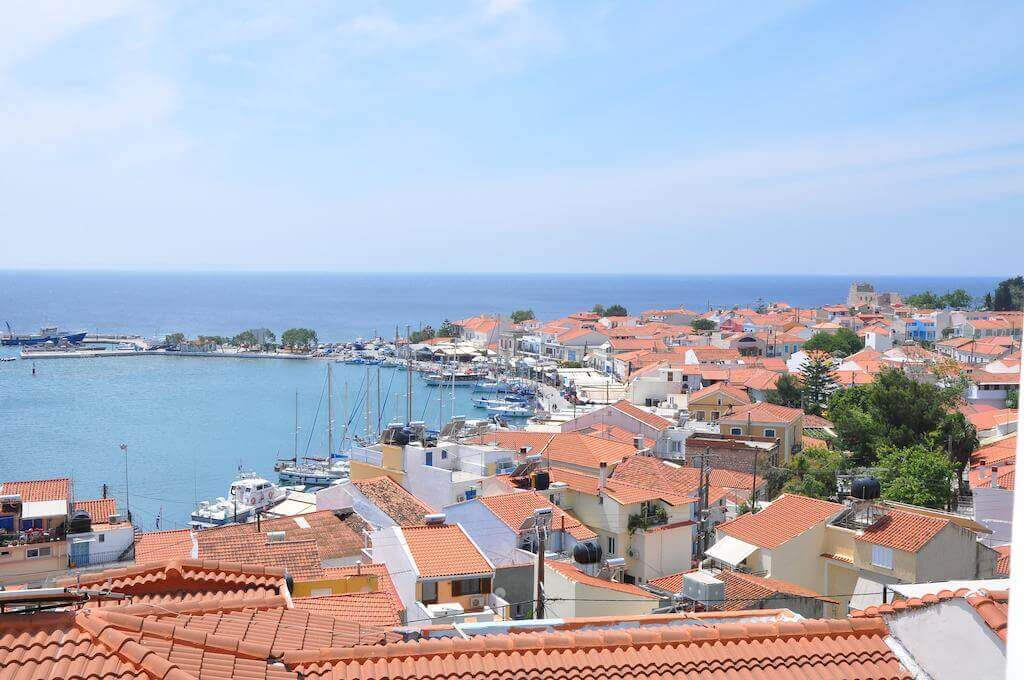 Great view over the harbour of Pythagorion